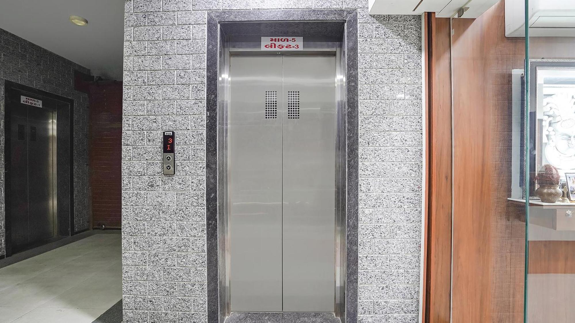 Fabhotel Vishala In Ahmedabad Luaran gambar